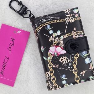 🩷 NWT Betsey Johnson Black Floral and Leopard Wallet Gold Chain Details